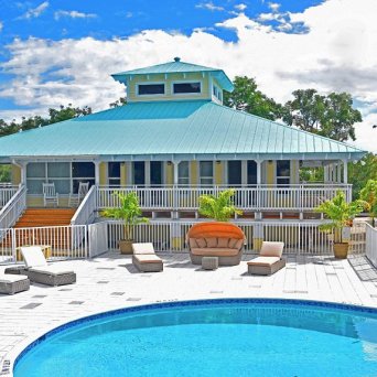 a pool next to a building